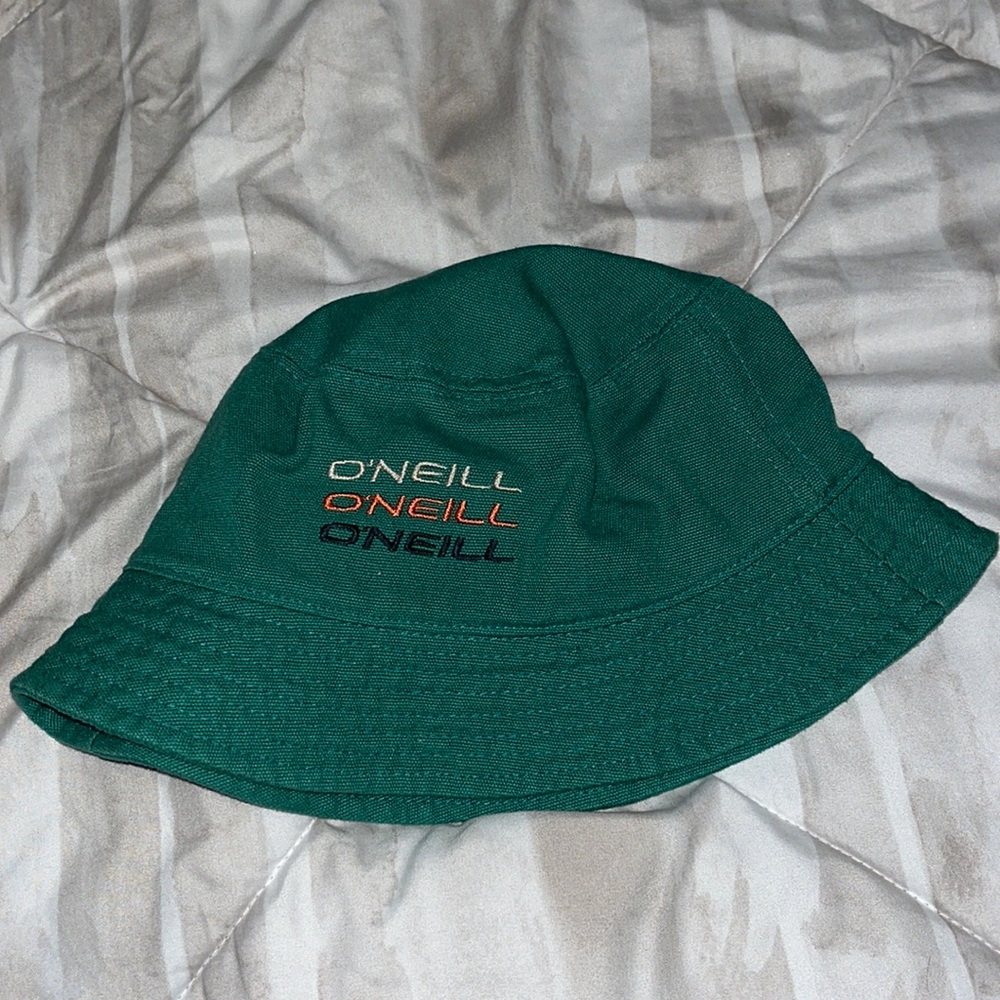 never worn bucket hat